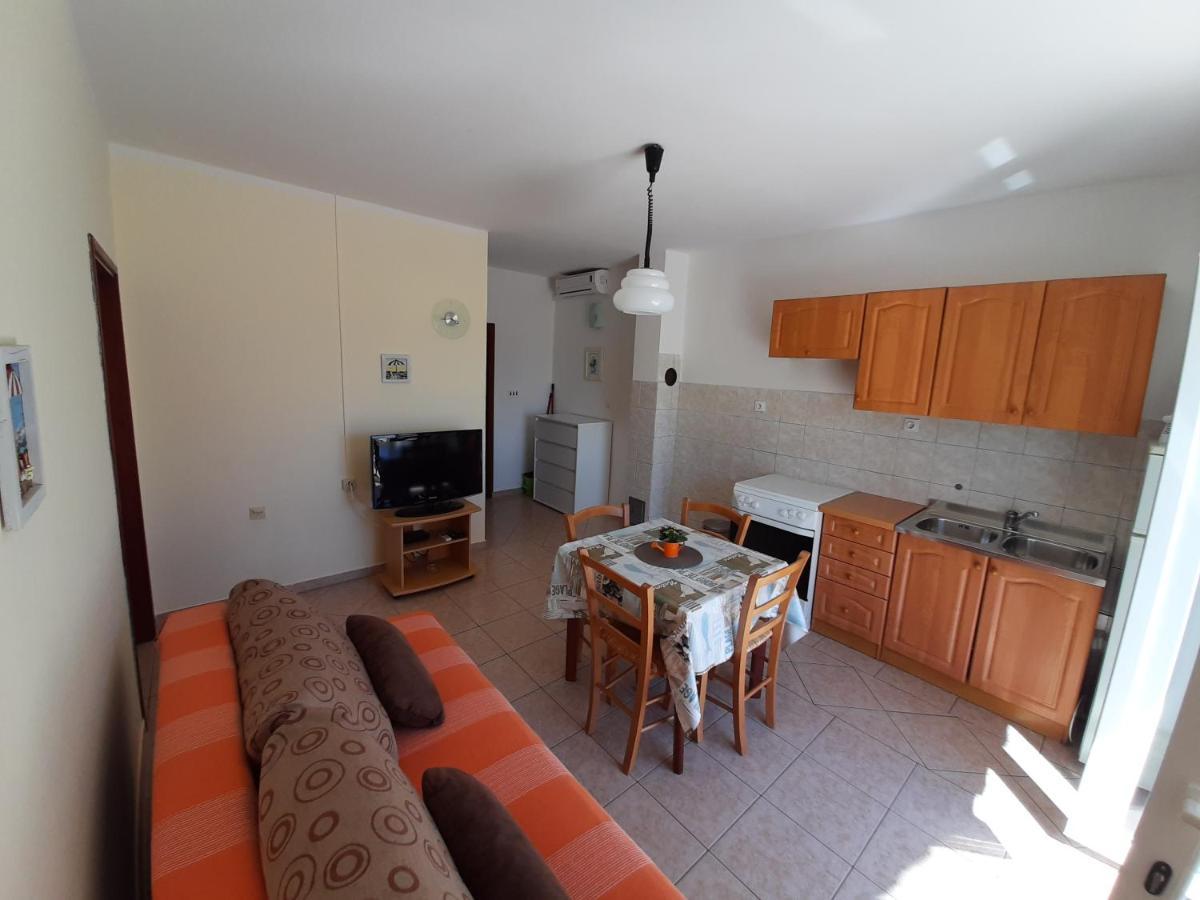 Apartments Pavelic Novi Vinodolski Exterior photo